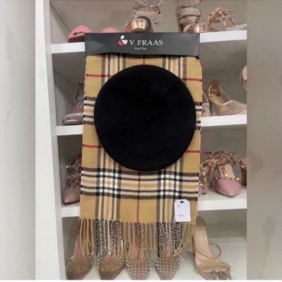 V. Fraas Plaid Scarf and Black Beret Set - Picture 2 of 11